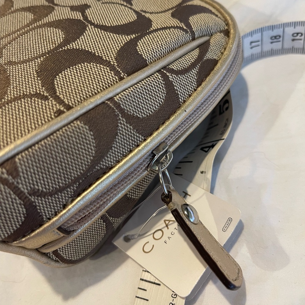 Vintage tan gold Coach Cosmetic case Makeup Travel Case - Picture 10 of 10
